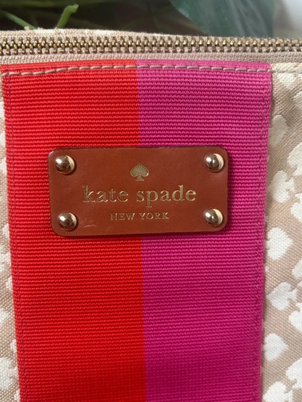Kate Spade New York Classic Spade Victoria crossbody bag